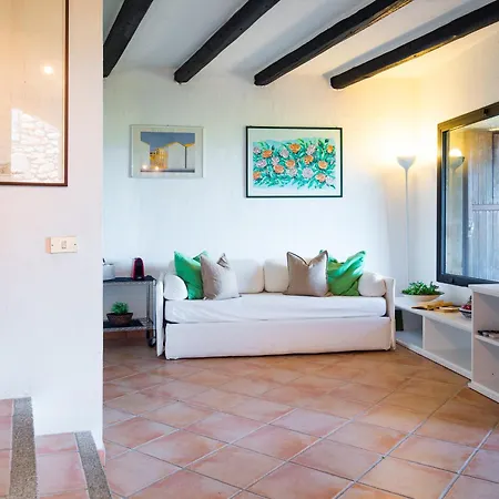 Caletta Nest 93 *